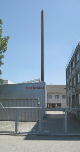 Schweizerhalle: Fabrikstrasse, Giftfirma
                          Sun Chemical, Kamin unterer Teil mit
                          Produktionsgebude, Panoramafoto