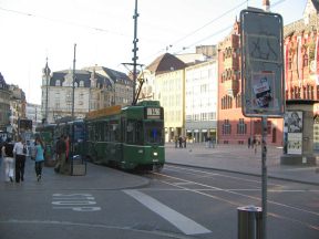 Basel, Marktplatz, Tram Nr. 14