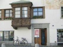 St. Gallen: Gallusstrasse 22, Haus mit
                        Holzerker, Hauseingang