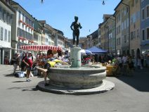 Winterthur: Fischermaitlibrunnen an der
                        Steinberggasse mit Wasserfllzeremonie