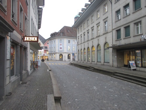 Langenthal, hohe Trottoirs