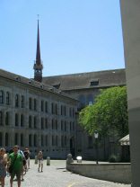 Zurich, Mnstergasse (Cathedral Alley), the
                        schooling center of the cathedral can be seen,
                        second part