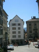 Zurich, Great Cathedral Square,
                                striking corner house