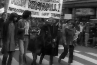 Demonstration
                          "Ohne Polizei kein Krawall"
                          21.6.1980, Transparent