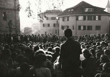 Jugenddemonstration im Sommer 1980 im Stadtzentrum
              von Zrich, Foto Olivia Heussler